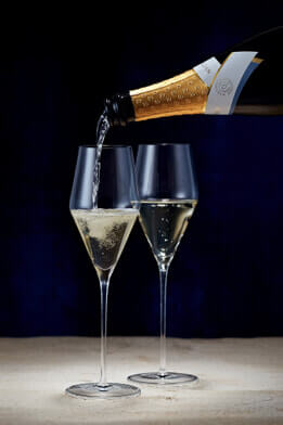 Nyetimber Homepage ClassicCuvee2 261x392 1