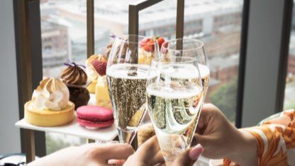 English Sparkling Wine paired with desserts